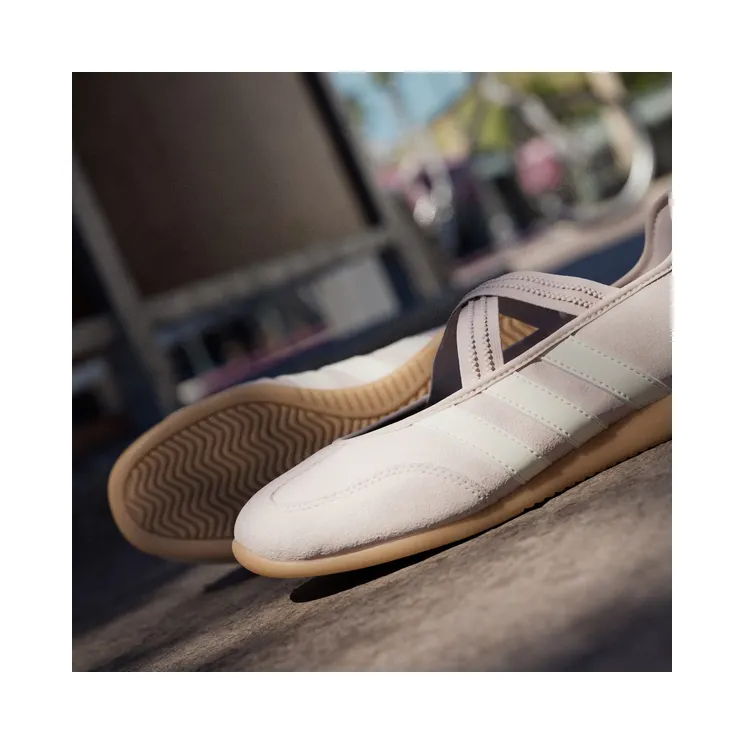 adidas-barreda KJ2254