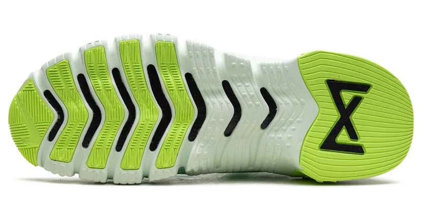 nike-free CT3886-300
