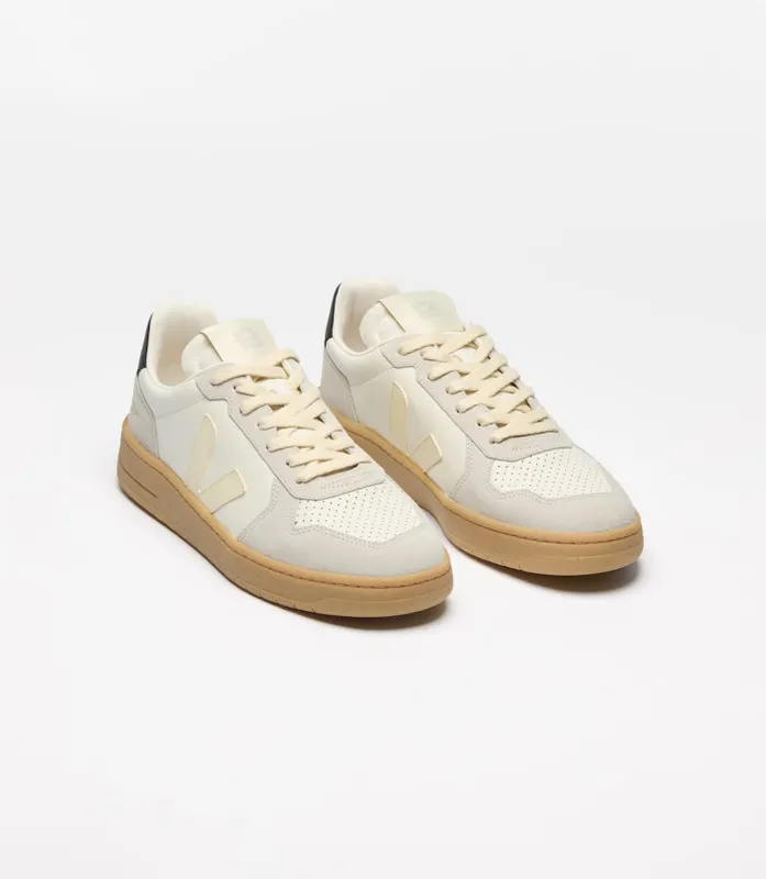 Veja V-82 O. T. Leather Low-Top with Sustainable Sole Yellow Cream (VE3320942)