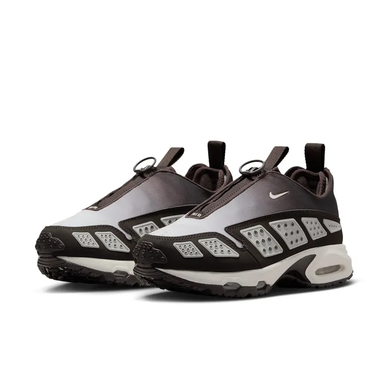 Nike Air Max SNDR “Black/White” (HJ8080-200)