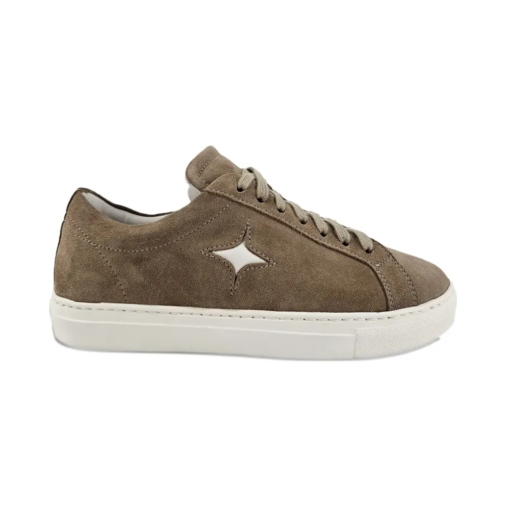 Madison.Maison Star aus Wildleder – Brown