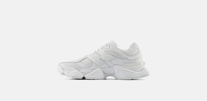 New Balance 9060 Triple White (U9060NRJ)