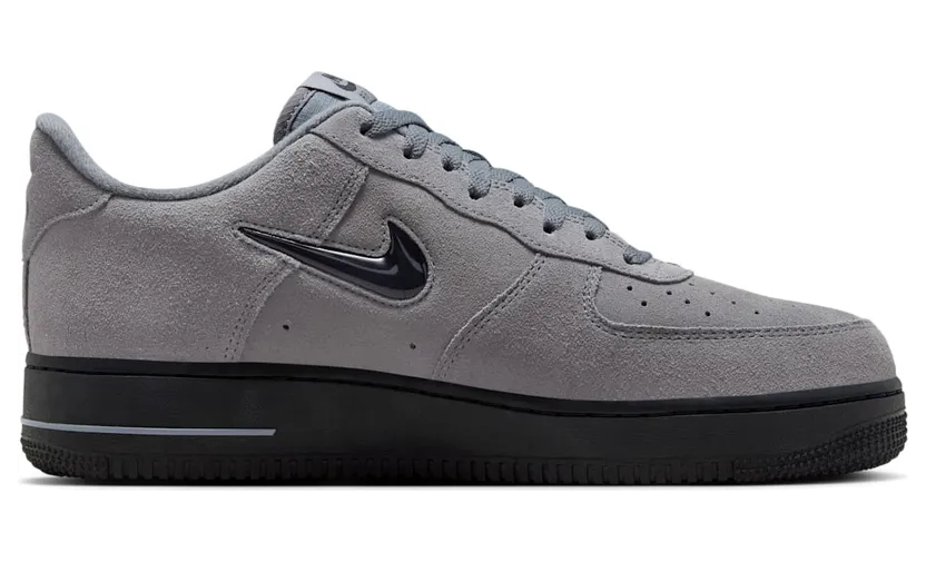 nike-air-force HQ3827-001