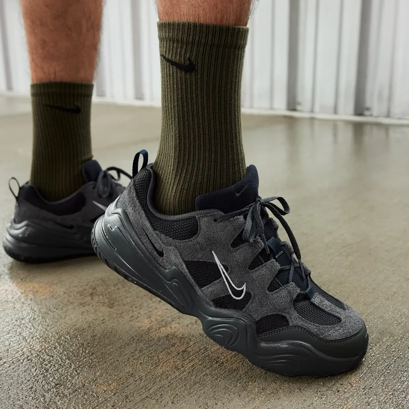 nike-tech-hera FJ9532-001