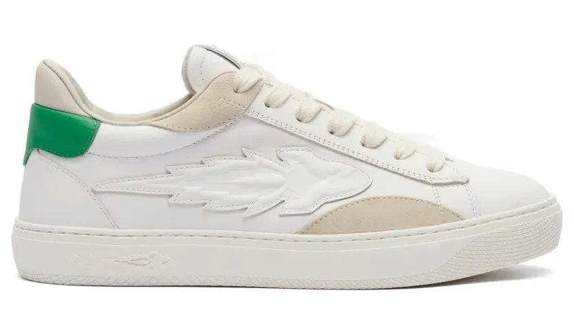 Enterprise Japan mit Raketenapplikation “White” (BB4017P0304)
