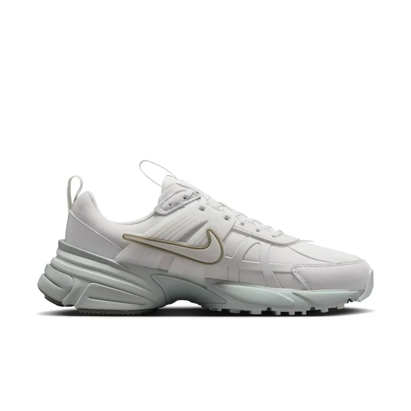 Nike V2K Run Gore-Tex Platinum Tint Light Silver (FZ2622-004)