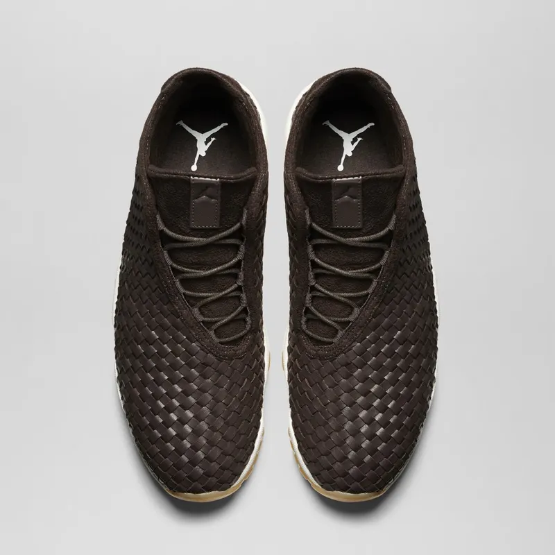 Jordan Future Dark Chocolate Dark Chocolate/Sail-Gum Yellow (652141-219)