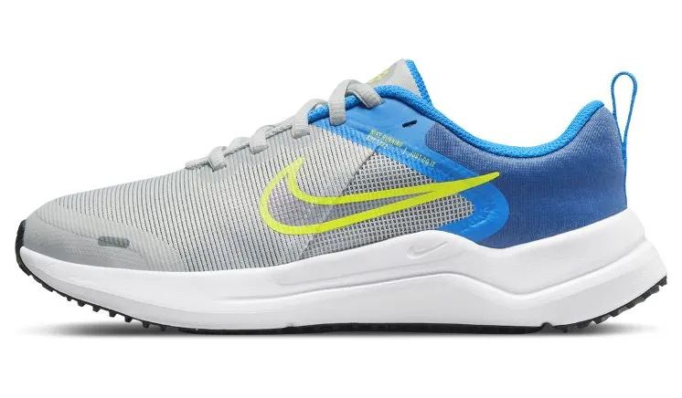 Nike Downshifter 12 voor kids (straat) Grijs (DM4194-004)
