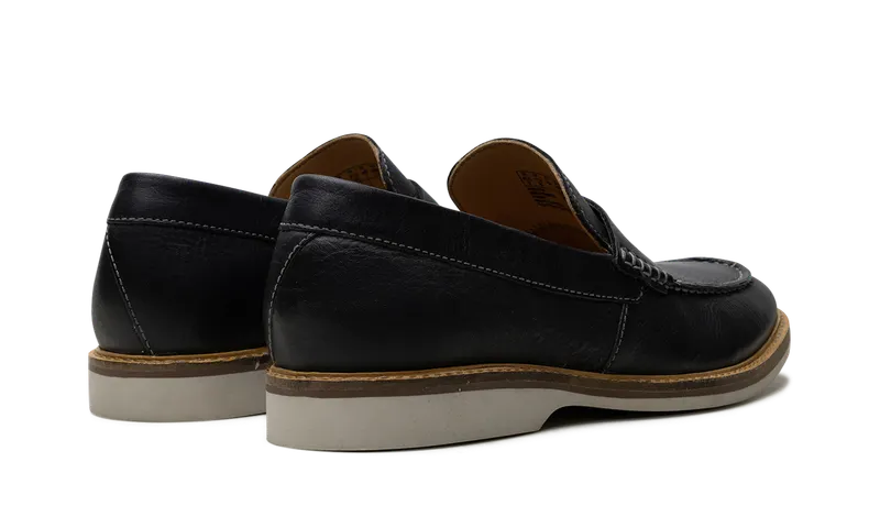 Clarks Atticus Free “Black Leather” (26140241)