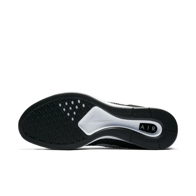 Nike Mariah Flyknit Racer Black White Black/White-Dark Grey (918264-001)