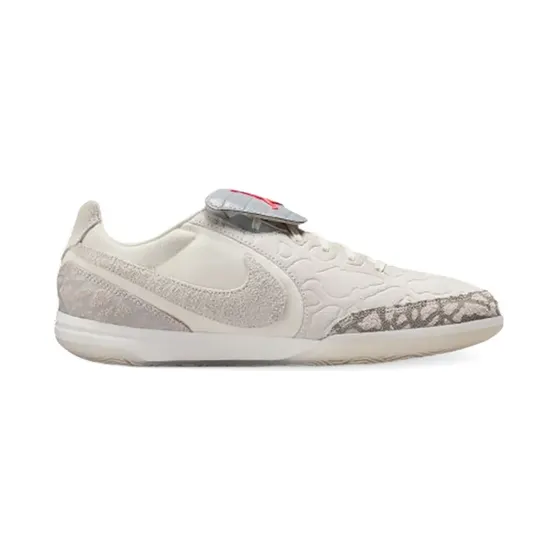 Nike Tiempo Streetgato SE sneakers – Beige (II7579)