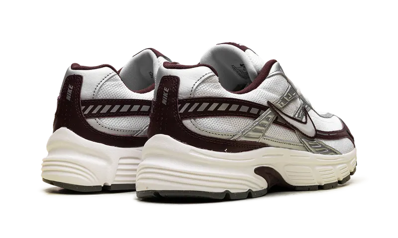 Nike Initiator “White Burgundy Crush” (IB4688-111)