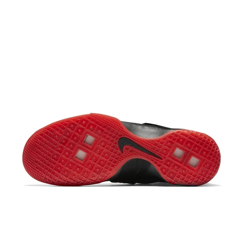 Nike  LeBron Zoom Soldier 10 Un-Cleated  (844378-060)