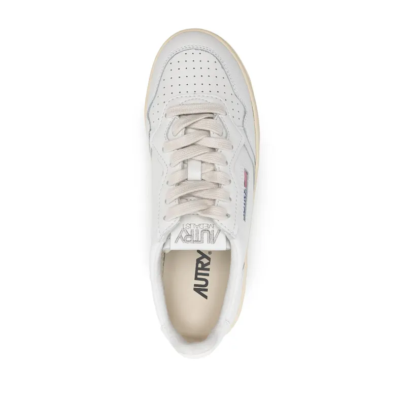 Autry Medalist Platform Leather “White” (PTLW LL15)