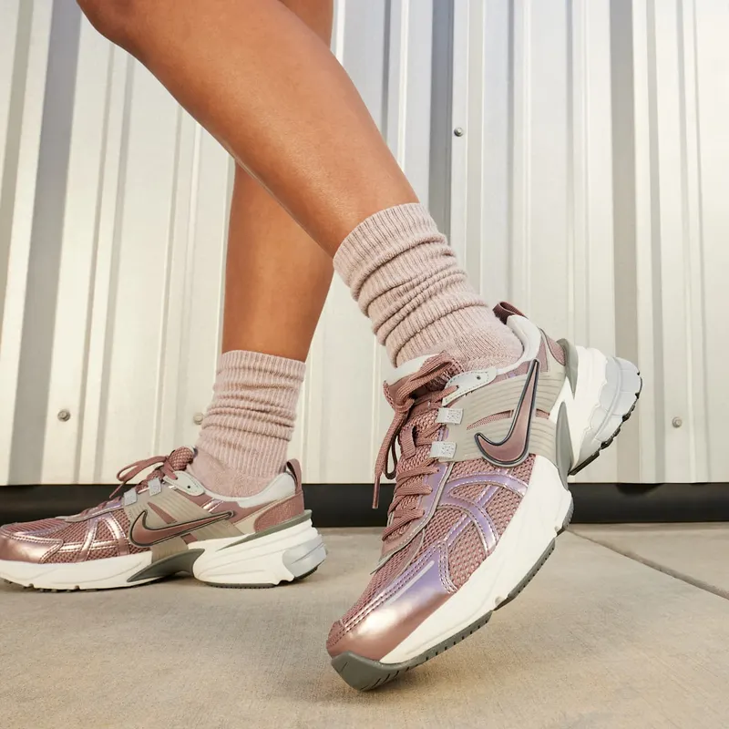 Nike V2K Run Smokey Mauve (FD0736-200)