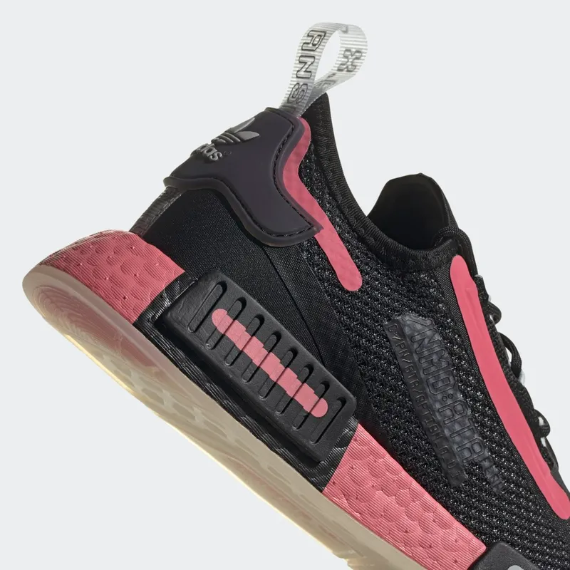 Adidas NMD_R1 Spectoo Core Black / Hazy Rose / Grey Two (FZ3207)