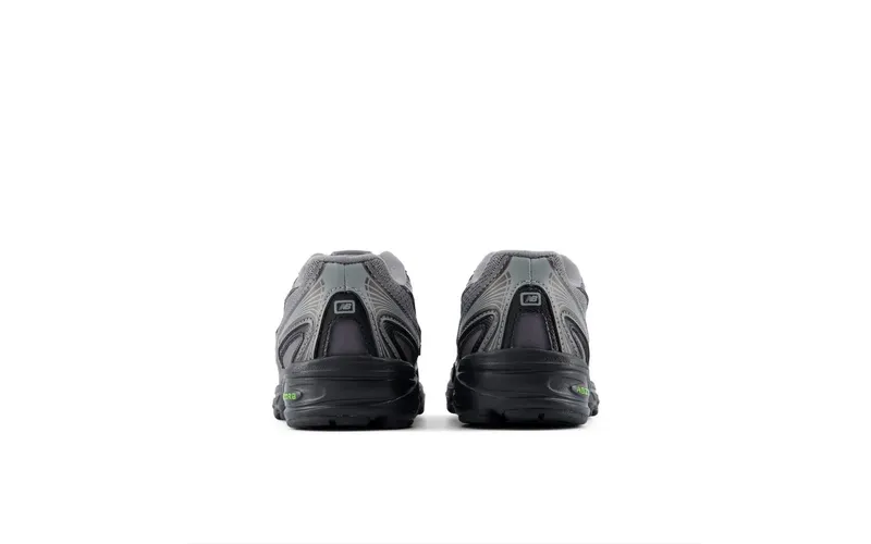 New Balance 740 Black/Green (P7401MU)