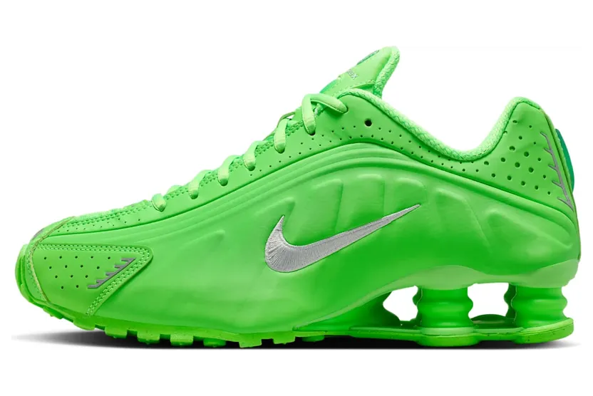 Nike Shox R4 “Green Strike” (HV0839-398)