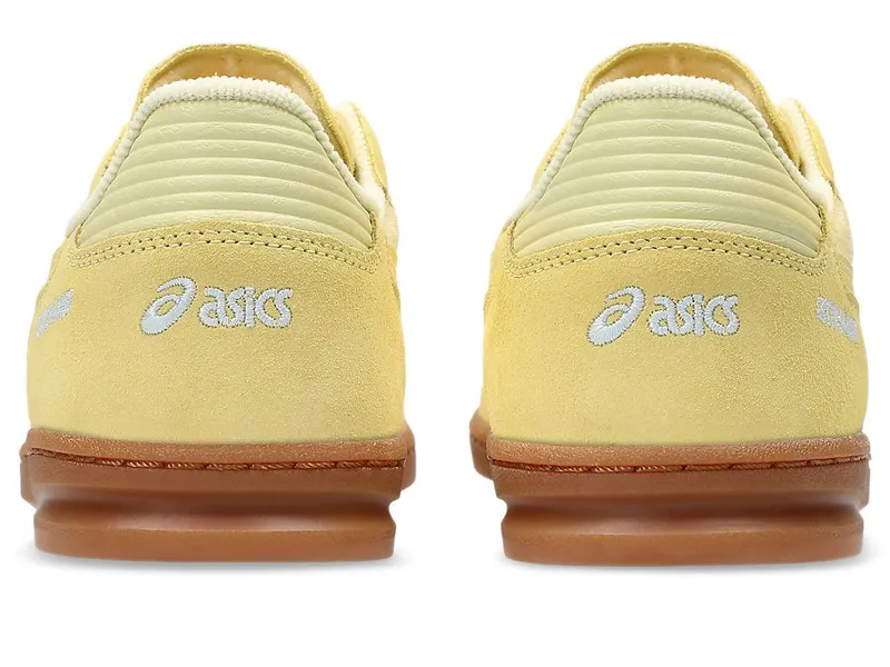 ASICS SKYHAND OG “Wheat Yellow / Sunlight” (1203A452-751)