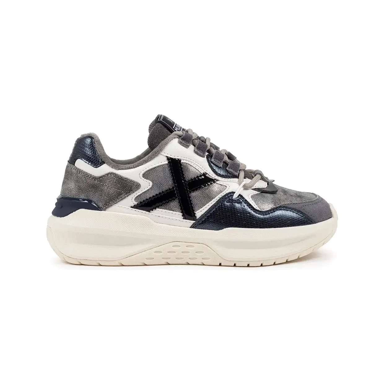 munich-sneaker 8097015