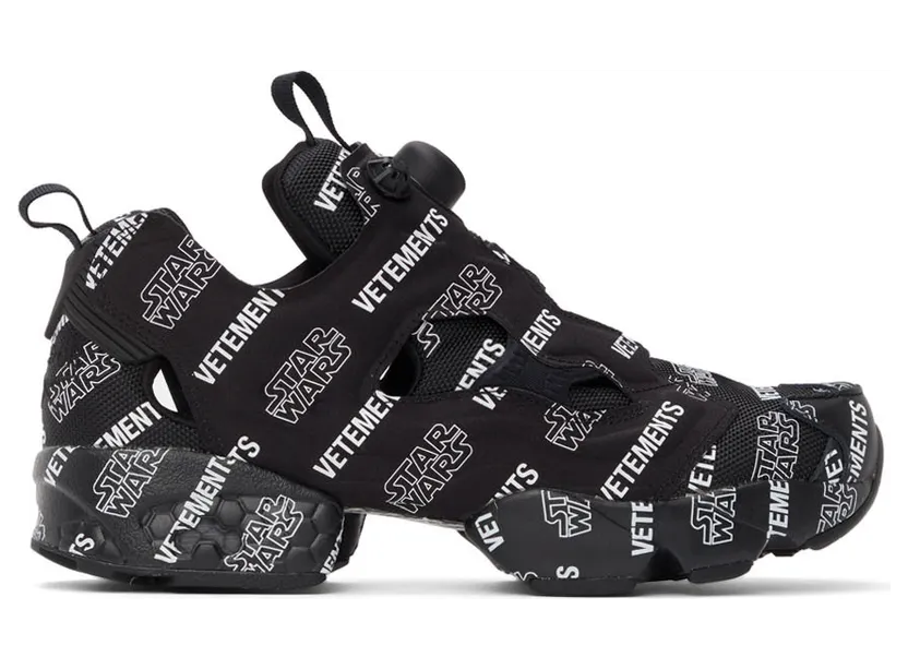 VETEMENTS Black Reebok Edition STAR WARS Instapump Fury Sneakers (UE52SN100B)
