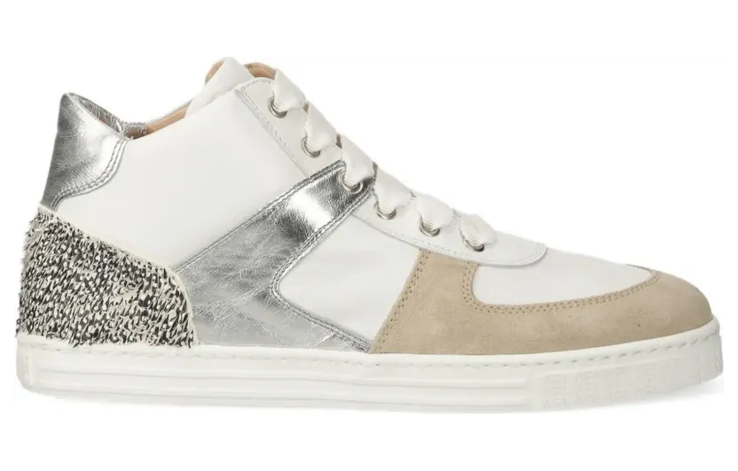 Agl attilio giusti leombruni Agl met metallic vlak en studs “White” (D936132PGKT096)