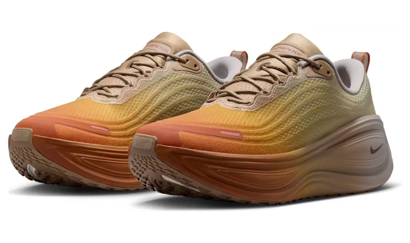 nike-vomero-plus IV4522-200