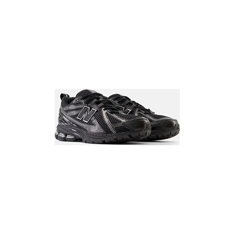 New Balance 1906R Black Silver (M1906RCH)