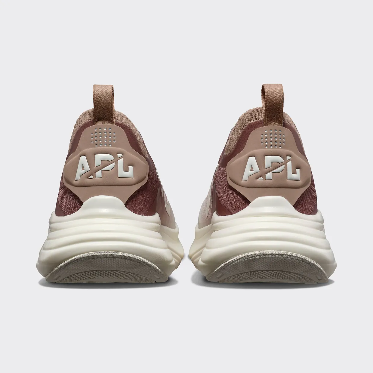 APL Podium “Ivory/Latte/Ombre” (Heren) (3)