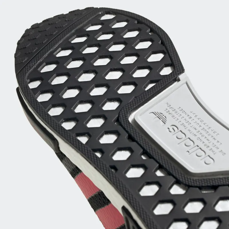 Adidas NMD_R1 ‘Black Signal Pink’ Core Black/Signal Pink/Cloud White (FV9153)
