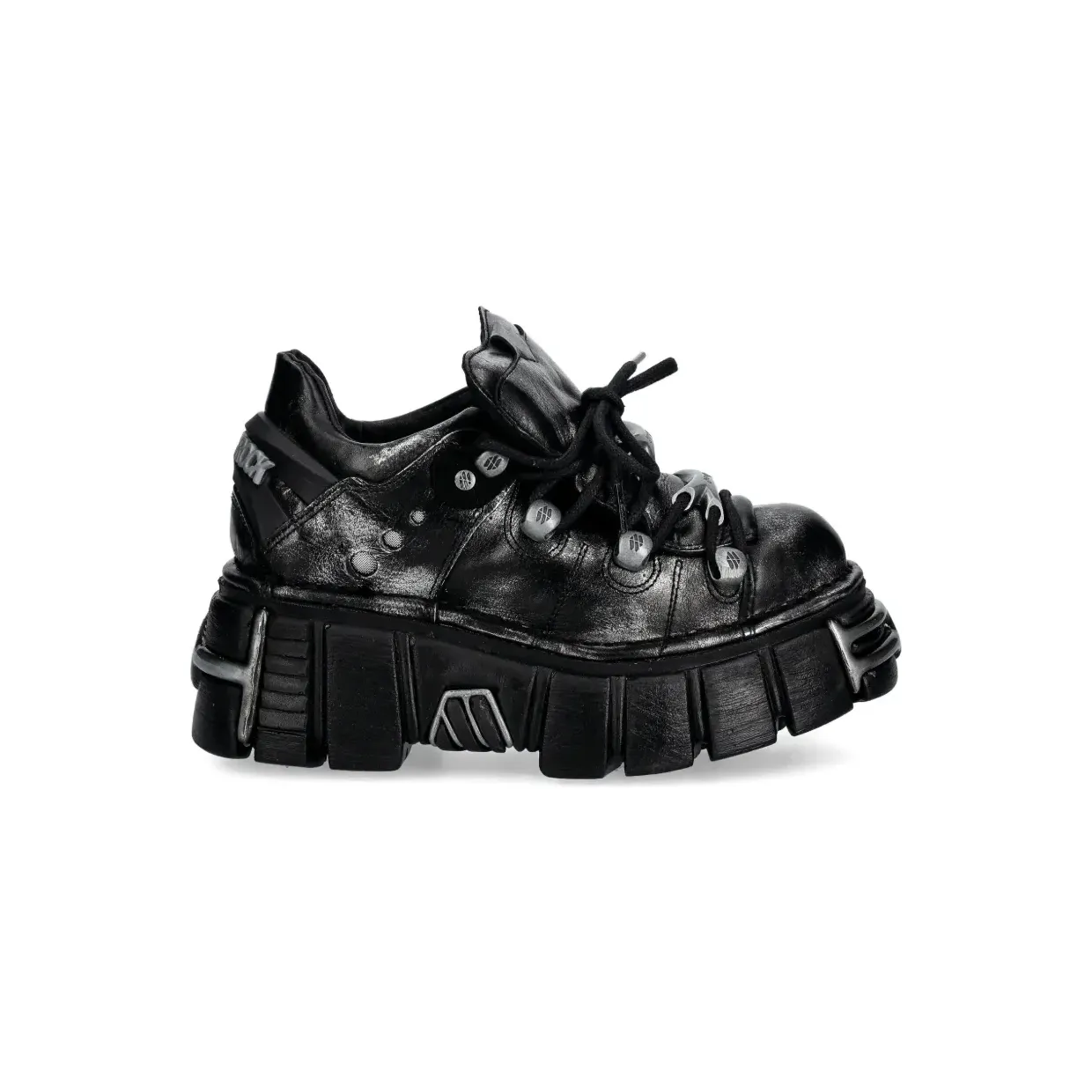 new-rock-sneaker M120NC70