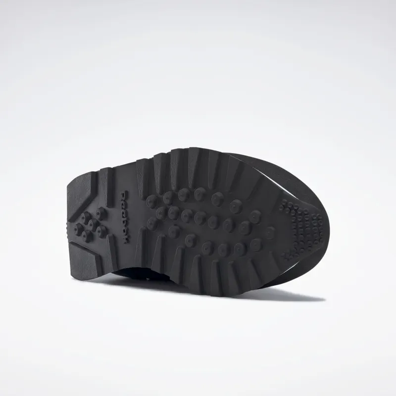 reebok-sneaker FY9724