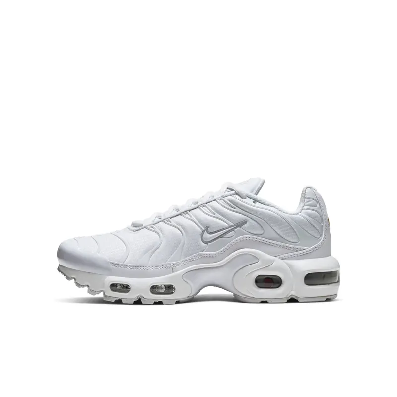 Nike Air Max Plus Older Kids’ White (CW7044-100)