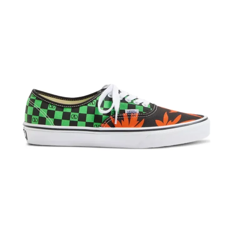 Valentino Garavani x Vans VLogo “Black” (YS0M23XWF)