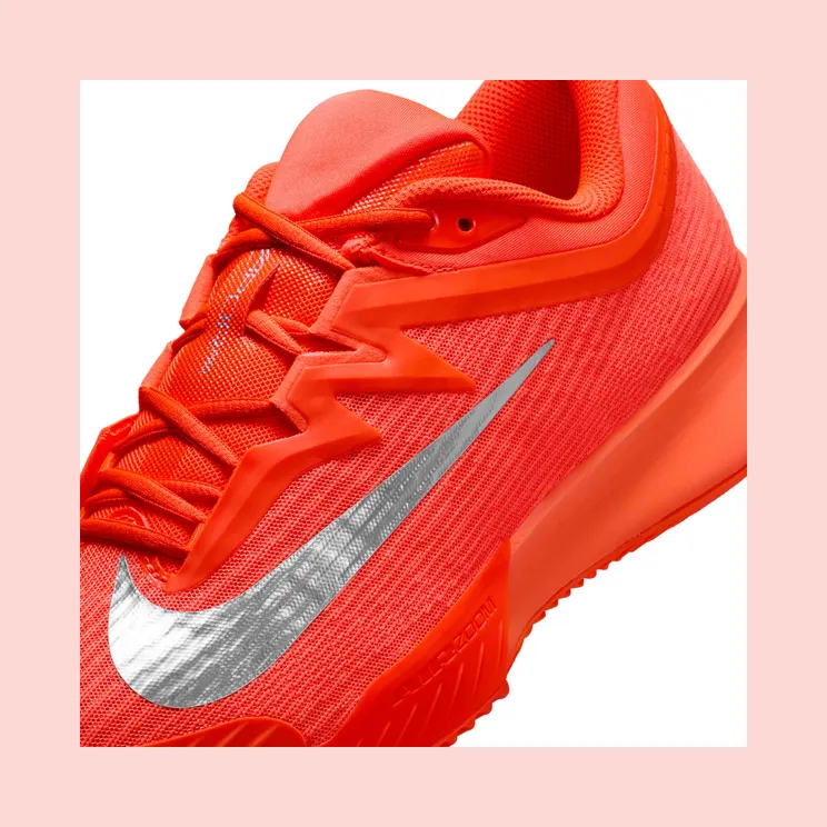 nikecourt IH4352-801
