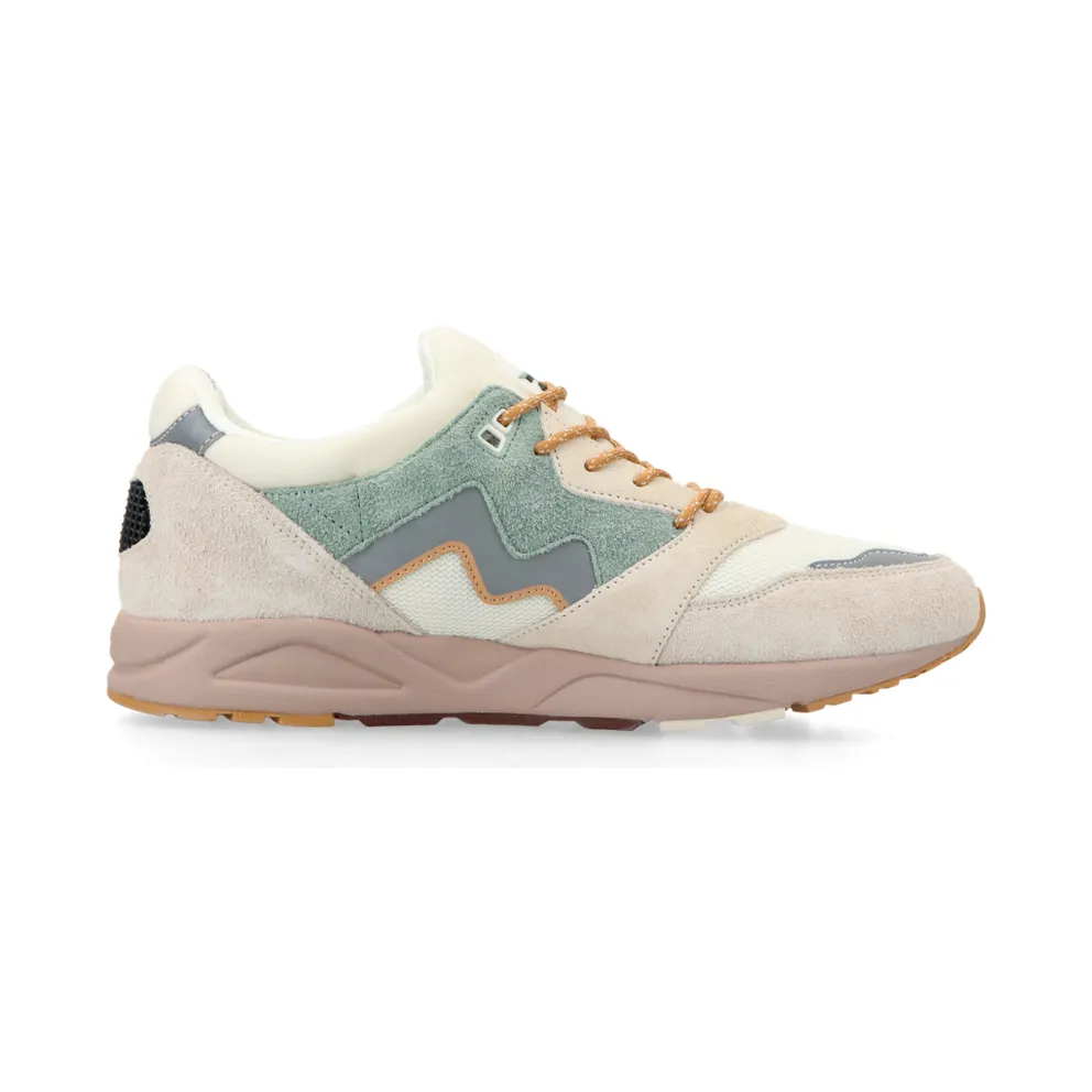 Karhu x MÖLKKY Aria 95 (turtledove / iceberg green) – F803128
