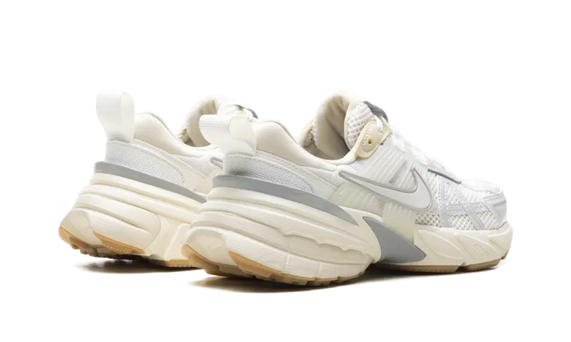 Nike V2K Run “White Photon Dust Fir” (FD0736-108)