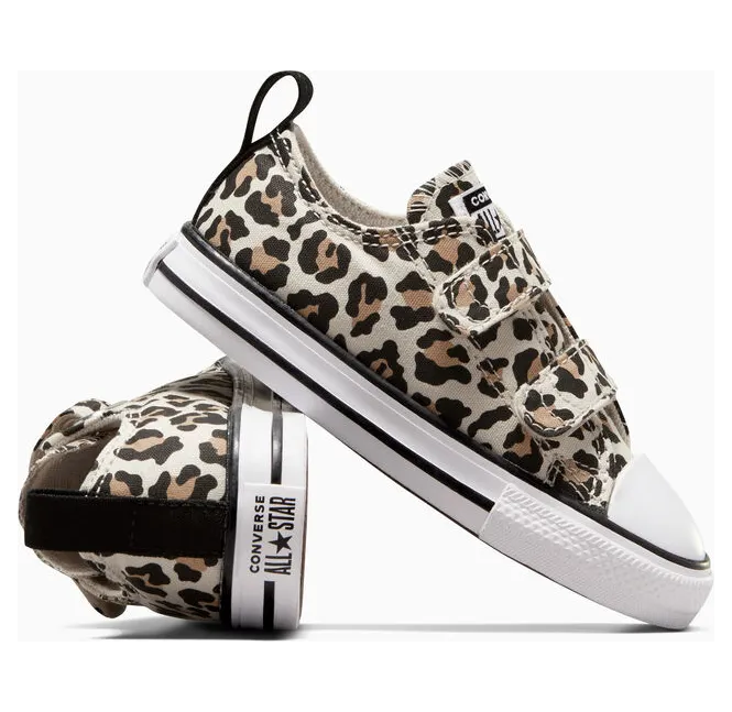 converse-chuck-taylor-all-star A05489C