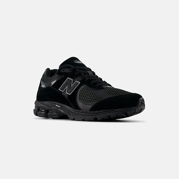 new-balance-2002r M2002WB