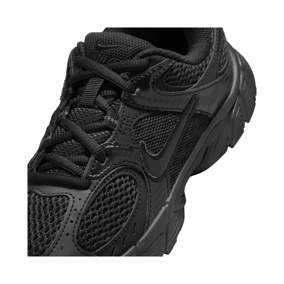 Nike V5 RNR GS “Triple Black” (HQ6411-002)