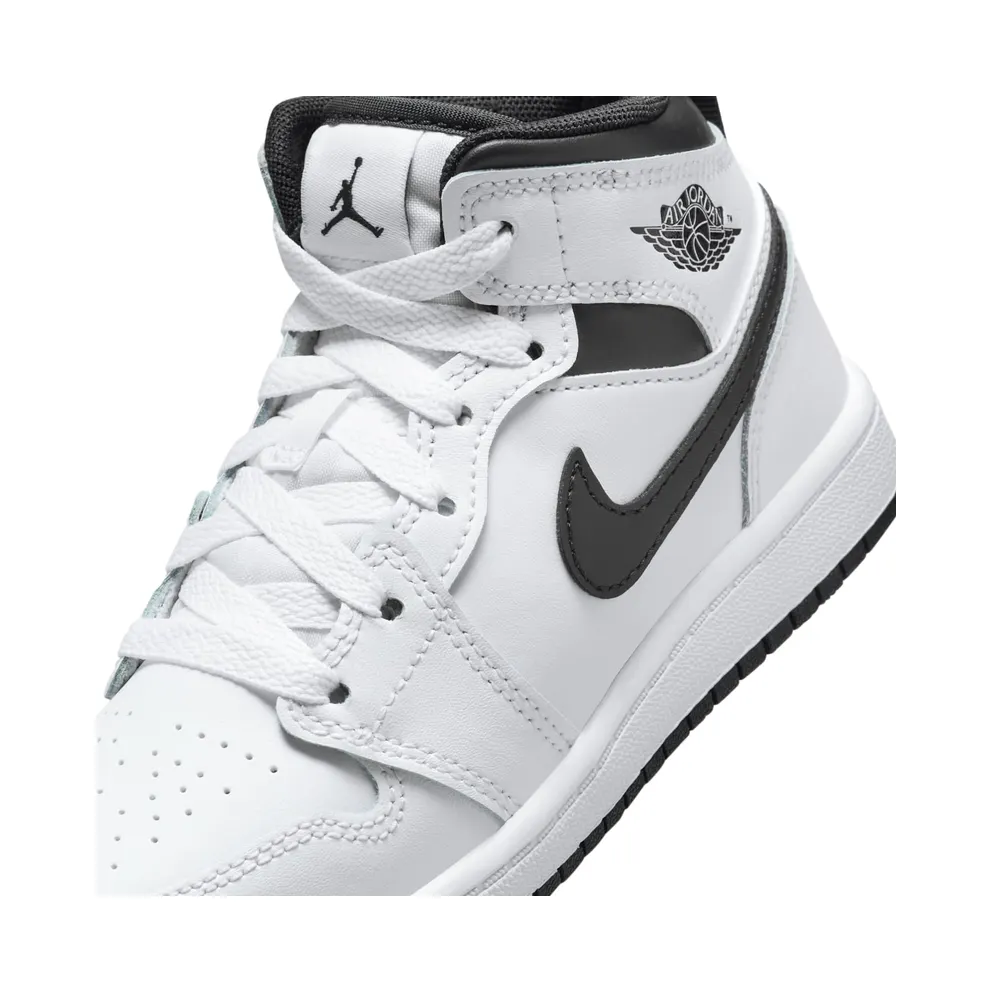 Jordan 1 Mid Reverse Panda (DQ8424-132)