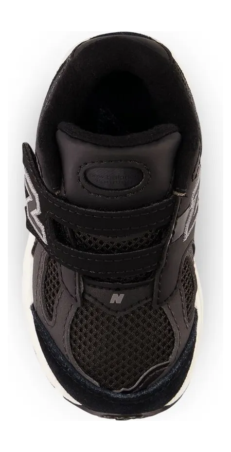 new-balance-sneaker IV2002BK