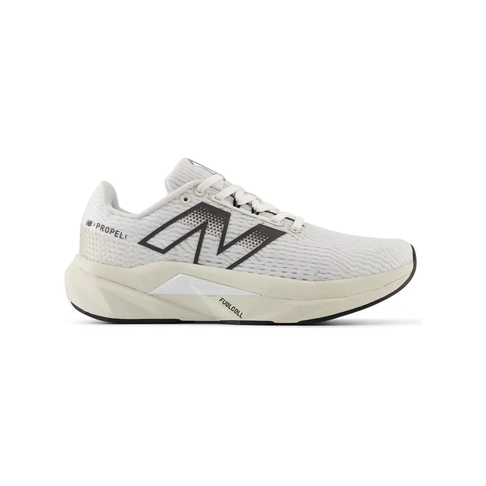NEW BALANCE FuelCell Propel v5 “White / Linen / Black Cement” (WFCPRCX5)