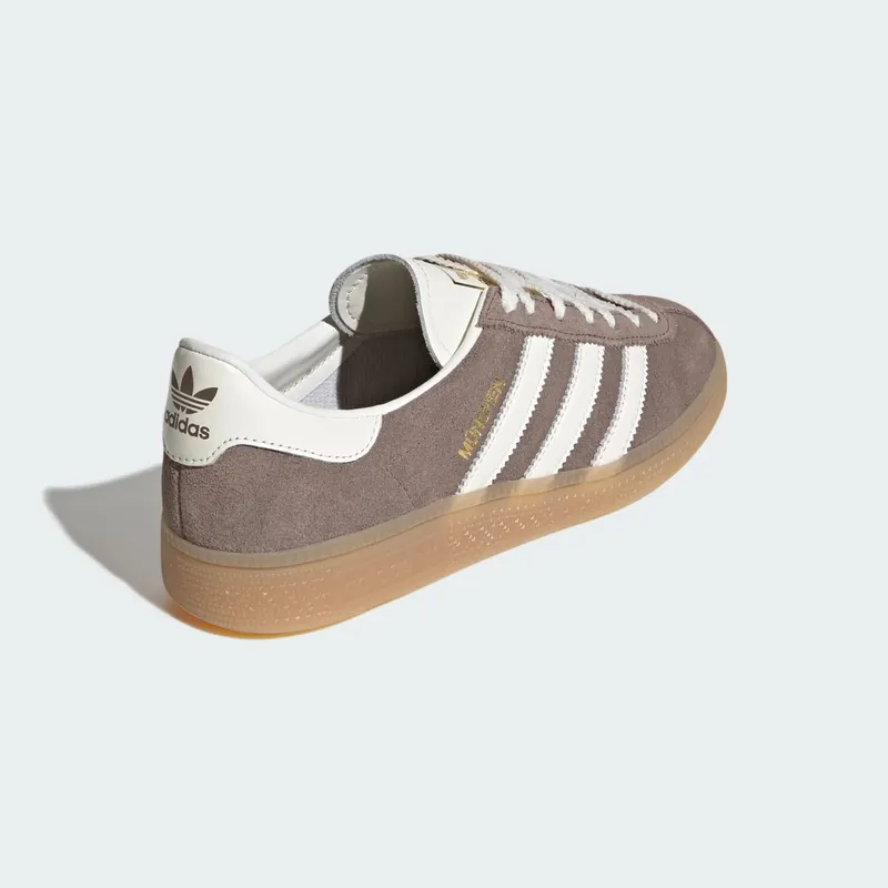 Adidas MUENCHEN “Earth Strata / Off White / Gum” (IH4208)