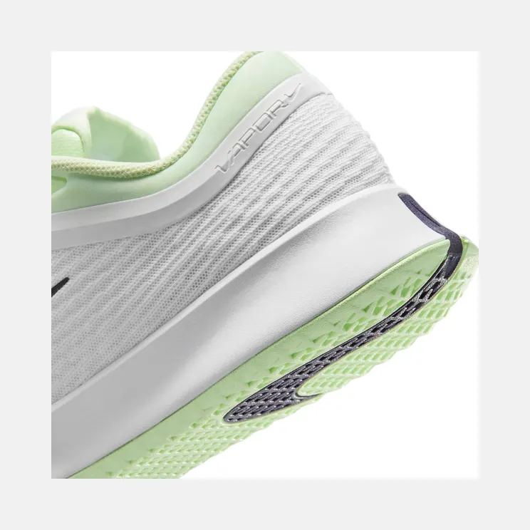 nikecourt FZ2161-108