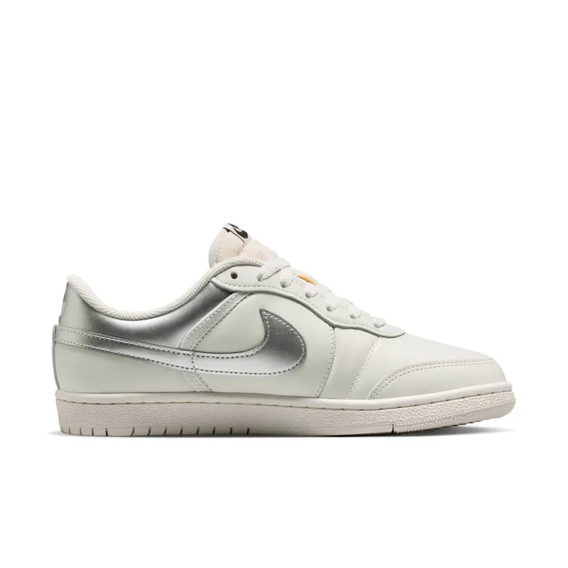 Jordan Skyline Low Swan Metallic Silver (IQ6586-101)