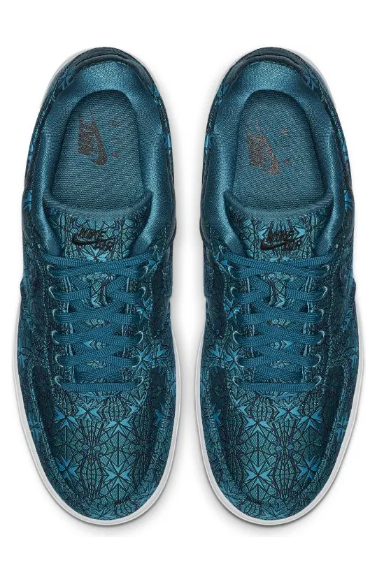 nike-air-force AT4144-300