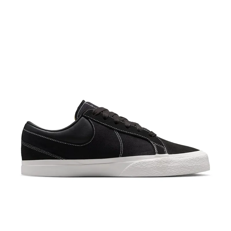 Nike Blazy “Black/Sail/White/Black” (IM2523-001)