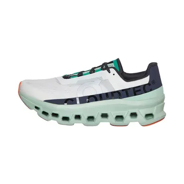 on-sneaker 6198243