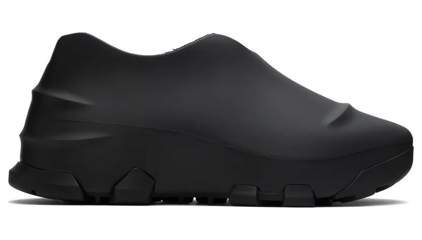 Givenchy Black Monumental Mallow Sneakers (BHZ013H113001)